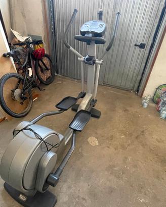 Ellittica technogym