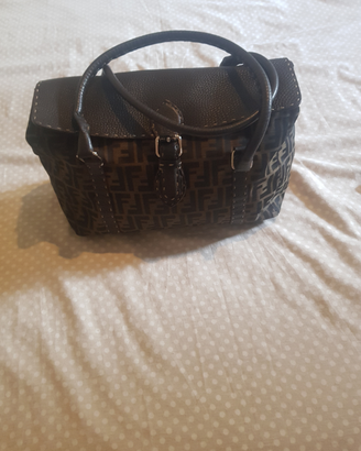 Originale Fendi borsa ampia