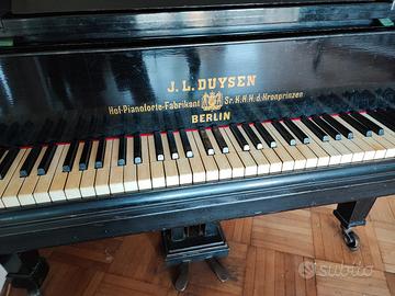 Pianoforte mezza coda Duysen Berlin