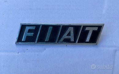 Scritta stemma logo marchio FIAT anni 70-80