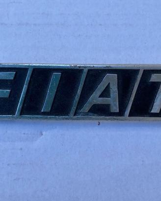 Scritta stemma logo marchio FIAT anni 70-80