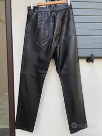 Pantaloni neri in pelle taglia 48 uomo