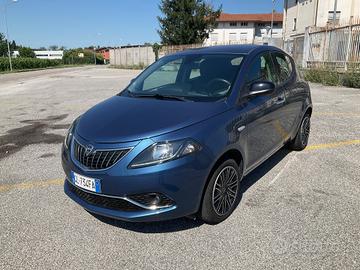 Lancia Ypsilon 1.0 FireFly 5 porte S&S Hybrid Ecoc