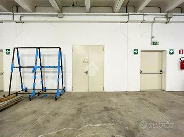 MAGAZZINO A LONATO DEL GARDA