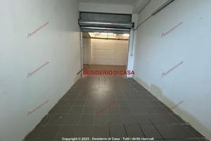 Garage, Cruillas - San Giovanni Apostolo, Palermo.