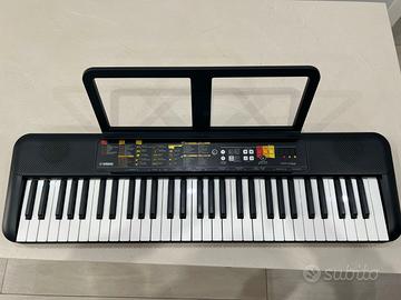 Yamaha Digital Keyboard PSR-F52