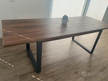 Tavolo da pranzo allungabile fino a 240cm