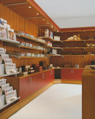 Arredamento edicola/tabacchi e cartoleria