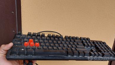 tastiera e mouse da gaming