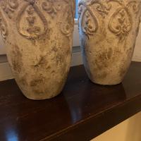 Coppia di vasi in cemento