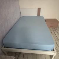 Letto a una piazza e mezzo piu comodino