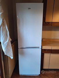 FRIGORIFERO BEKO RCSA330K20W