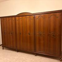 Armadio classico a 6 ante in legno massello (noce)