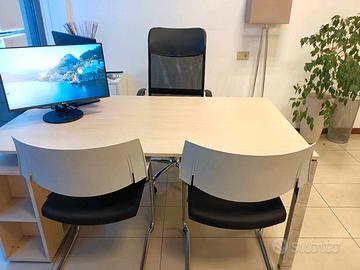 Sedie e scrivanie per ufficio