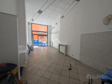 NEGOZIO A ACQUI TERME