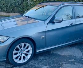 BMW E91 2008 320d xDrive Futura FULL Optional