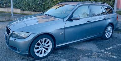 BMW E91 2008 320d xDrive Futura FULL Optional