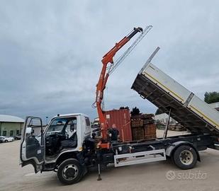 Isuzu ribaltabile trilaterale piu gru