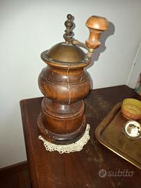 Macina caffè  antico