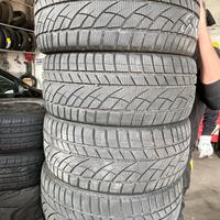 Gomme 225/40R18 92H