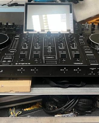 Consolle denon prime 4 plus