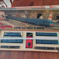 TRENO  LINEE  OLANDESE  IN SCATOLA