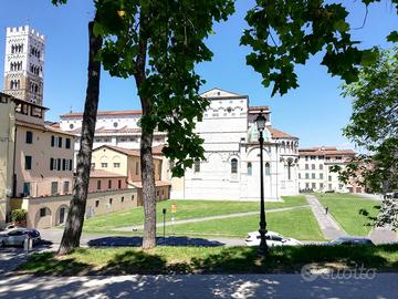 Palazzo / Stabile a Lucca