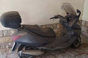 Aprilia Scooter 500 Sport