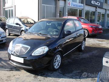 LANCIA Ypsilon 1.2 BENZINA NEOPATENTATI!!