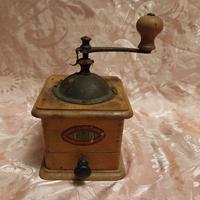 Macinacaffè manuale FB Fabbrica Nazionale anni 40