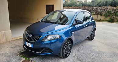 LANCIA YPSILON HYBRID GOLD