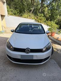 Golf Bianca