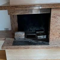 Camino ad Angolo in Marmo