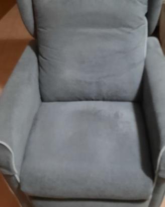 Poltrona ad alzata assistita