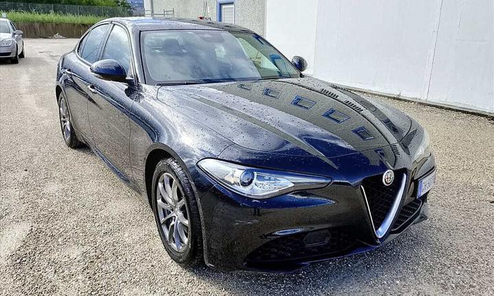 Alfa Romeo Giulia 2.0 TURBO 200CV AT8 **PREZZO VER