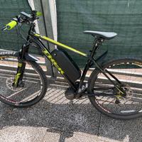 Bicicletta MTB elettrica motore Bafang
