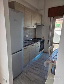 POMEZIA TRILOCALE ARREDATO Con BALCONE