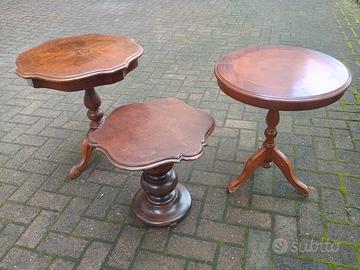 Tavolini classici in legno intarsiato da salotto