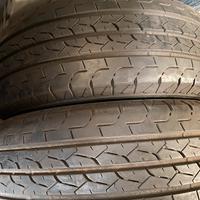 2 gomme estive 215/65/15c