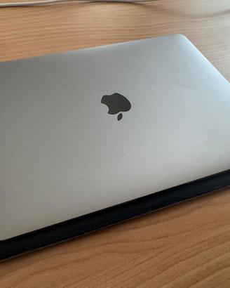 2020/2021 Apple MacBook M1 13.3" (8GB RAM,256GB)