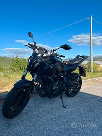YAMAHA MT07 2024