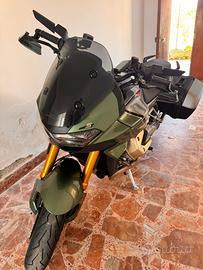 V100 mandello S