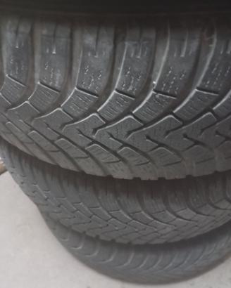 Pneumatici invernali 215/55r18