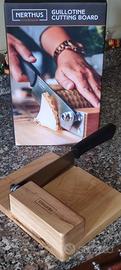 Taglia Salame a Ghigliottina Nerthus con Tagliere 