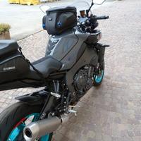 YAMAHA MT-10
