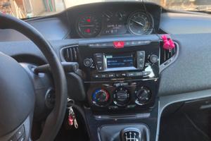 lancia ypsilon 1.0 hybrid agosto 2023 