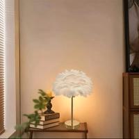 Bajour lampada da tavolo in piume