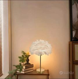 Bajour lampada da tavolo in piume