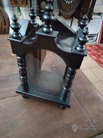 antica chiesuola vetrina