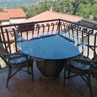 Tavolo rotondo da esterno